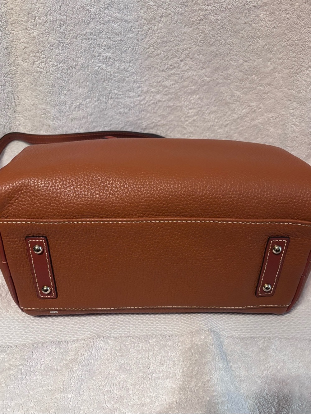Dooney & Bourke Brown Pebbled Leather Side Pocket Satchel - brand new with tags - Picture 6 of 7